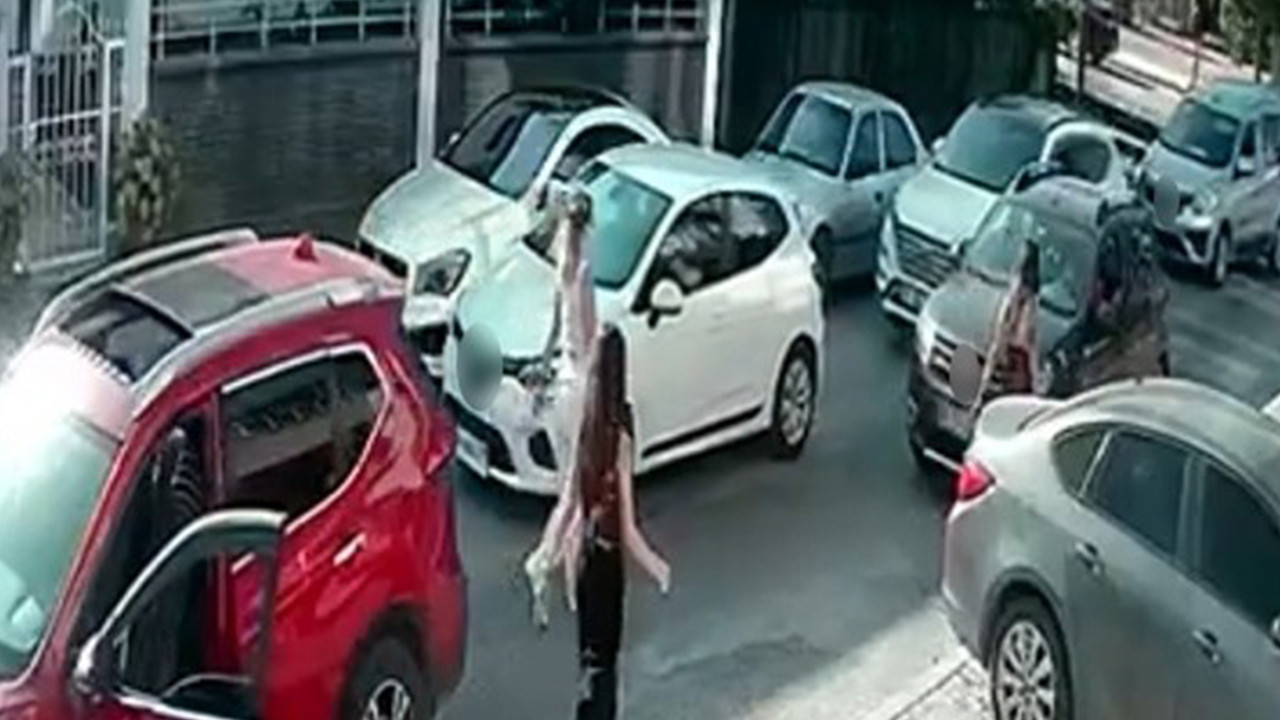 Trafikte dehset 7 aylik bebegin bulundugu aracin onunu kesip cifte saldirdilar 5ZDv4vik